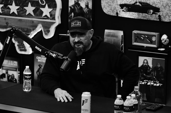 855. Andy, Dan Hollaway & DJ CTI: Trump Gets Hit With Microphone, Trump Admin Deports 238 Venezuelan Gang Members & Woman Pleads Guilty In Cross-Burning Hoax